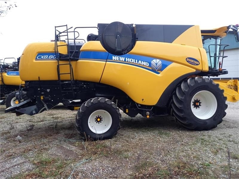 New Holland CX8.80 SLH med 25 fods Varifeed - Ceifeira debulhadora: foto 3 New Holland CX8.80 SLH med 25 fods Varifeed - Ceifeira debulhadora: foto 3
