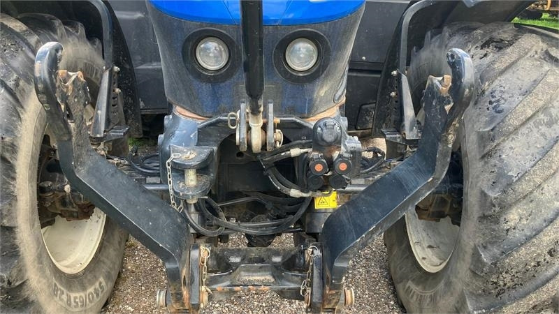 New Holland T7.175 Auto Command - Trator: foto 3 New Holland T7.175 Auto Command - Trator: foto 3
