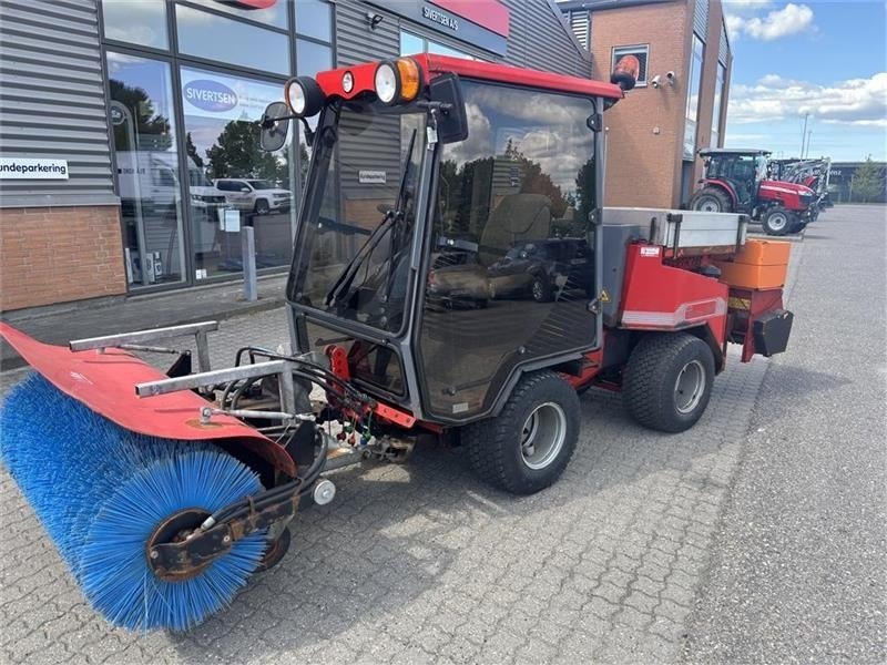 Nimos DM-Track 204 Comfort kun 285 timer inkl. kost og u - Trator municipal: foto 1 Nimos DM-Track 204 Comfort kun 285 timer inkl. kost og u - Trator municipal: foto 1