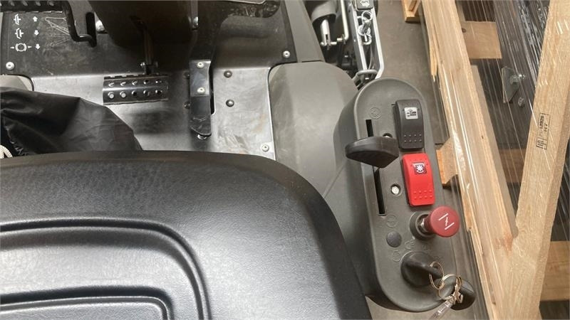 Stiga Park 500WX 4WD inkl. 100 Combi Q plus - Cortador de grama: foto 2 Stiga Park 500WX 4WD inkl. 100 Combi Q plus - Cortador de grama: foto 2