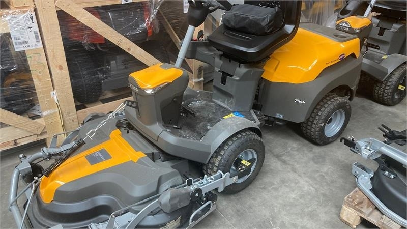 Stiga Park 500WX 4WD inkl. 100 Combi Q plus - Cortador de grama: foto 1 Stiga Park 500WX 4WD inkl. 100 Combi Q plus - Cortador de grama: foto 1