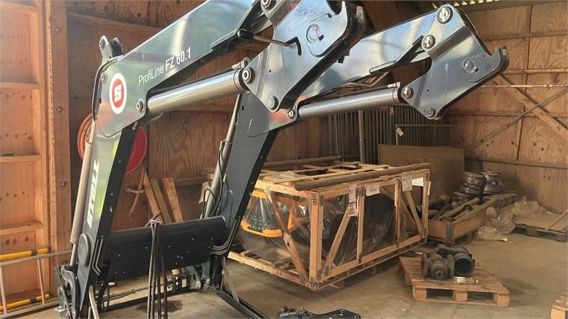Stoll FZ 60,1 3 ventil og dæmpning Med beslag for NH T7. - Carregador frontal para o trator: foto 1 Stoll FZ 60,1 3 ventil og dæmpning Med beslag for NH T7. - Carregador frontal para o trator: foto 1