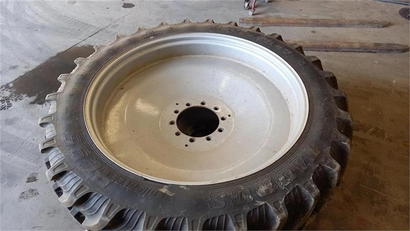 Taurus Sprøjtehjul 340/85R48 Taurus RC95. - Pneu para Máquina agrícola: foto 1 Taurus Sprøjtehjul 340/85R48 Taurus RC95. - Pneu para Máquina agrícola: foto 1