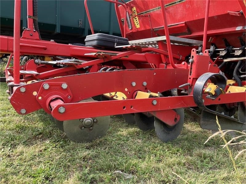 Vaderstad Rapid 300 C Super XL - Semeadora combinada: foto 5 Vaderstad Rapid 300 C Super XL - Semeadora combinada: foto 5