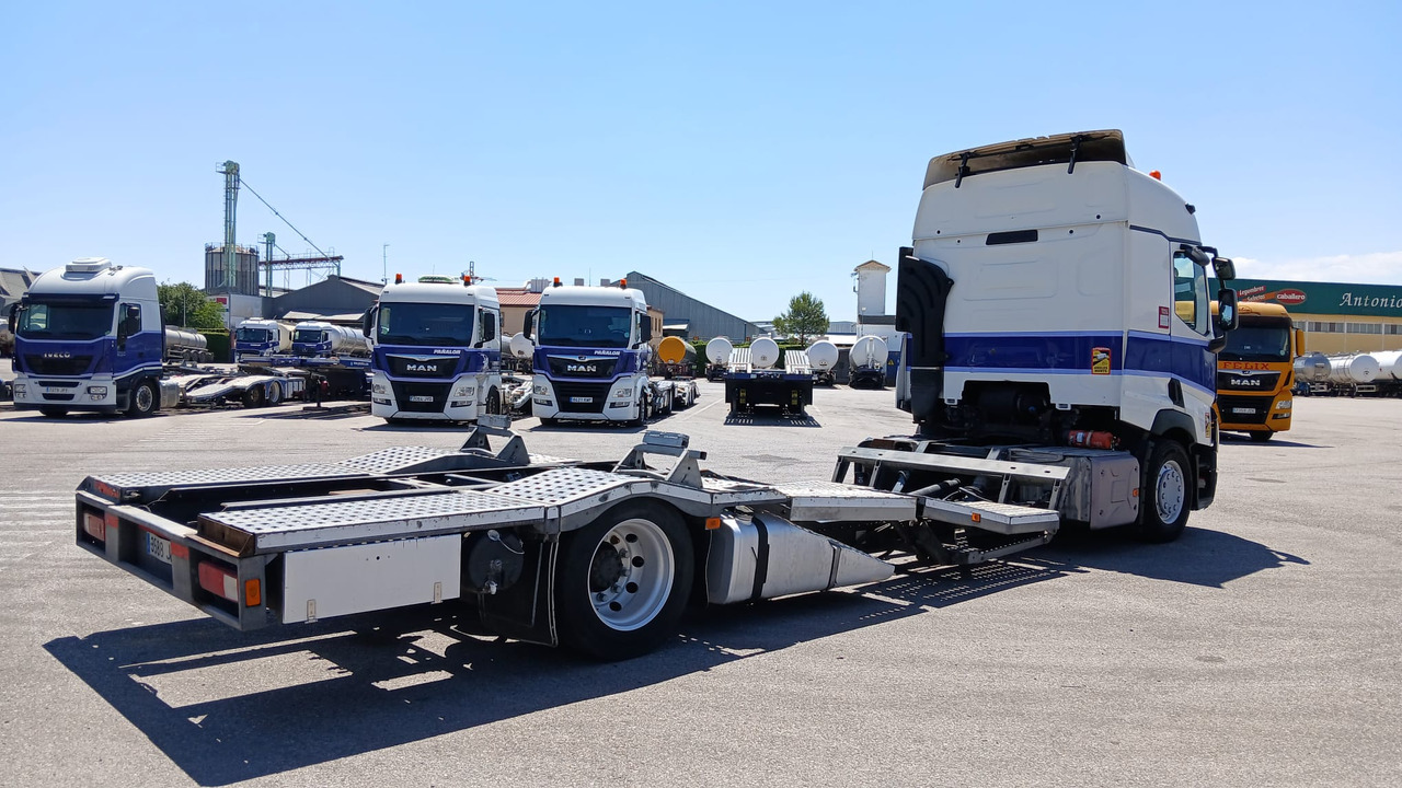 RENAULT T 520 - Camião transporte de veículos: foto 4 RENAULT T 520 - Camião transporte de veículos: foto 4