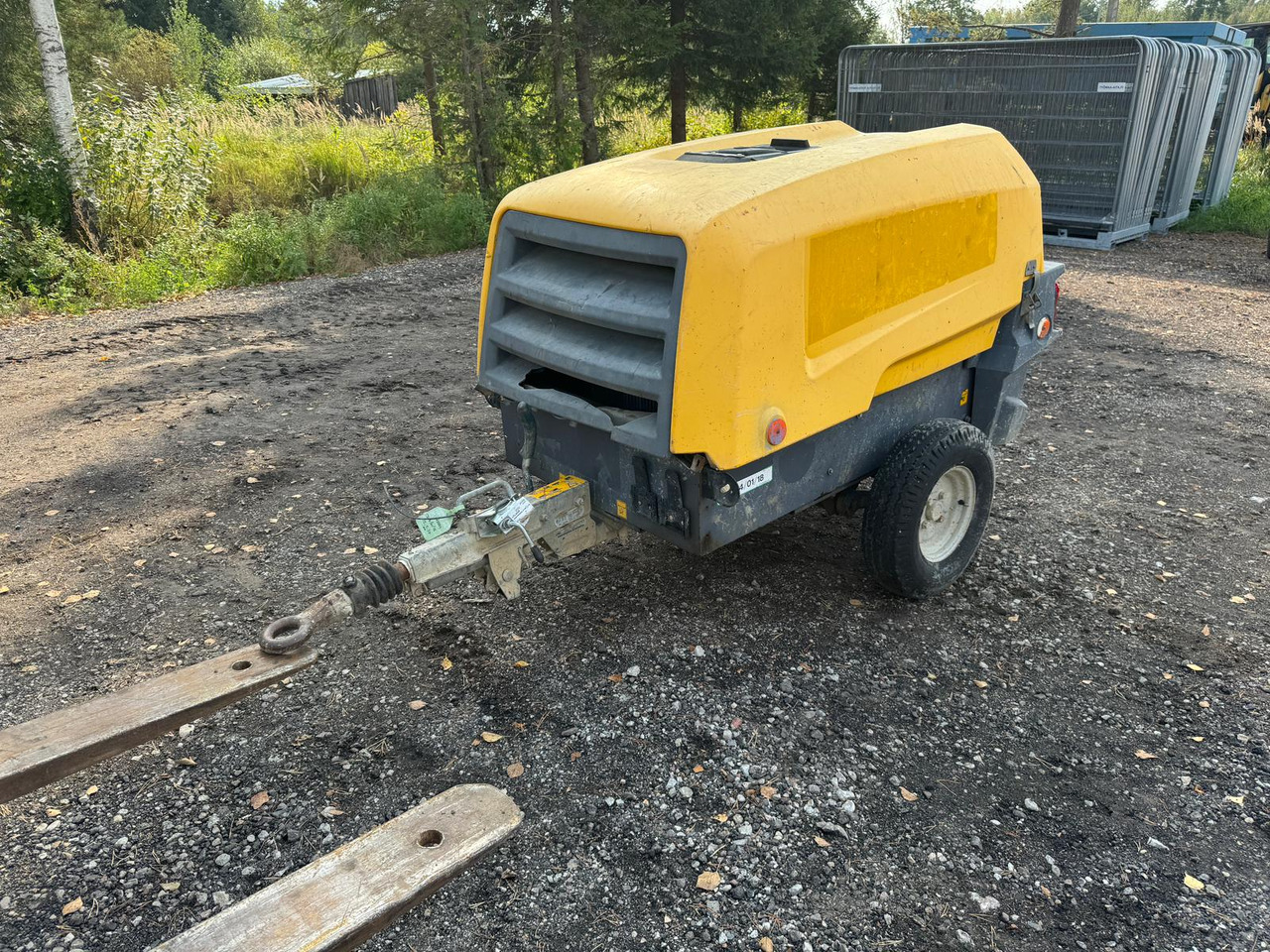 ATLAS COPCO XAS48 - Compressor de ar: foto 1 ATLAS COPCO XAS48 - Compressor de ar: foto 1
