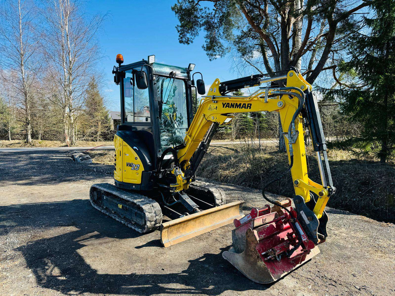 YANMAR VIO23-6 - Mini escavadeira: foto 5 YANMAR VIO23-6 - Mini escavadeira: foto 5