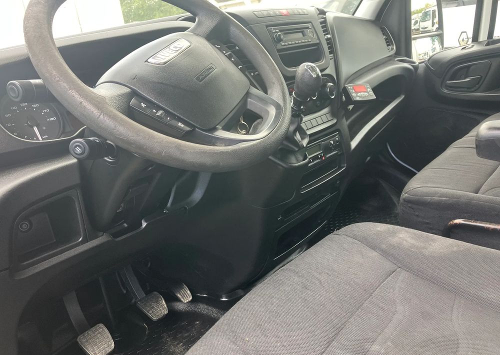 Iveco Daily 35C15 chłodnia 6 palet winda - Carrinha frigorífica: foto 5 Iveco Daily 35C15 chłodnia 6 palet winda - Carrinha frigorífica: foto 5