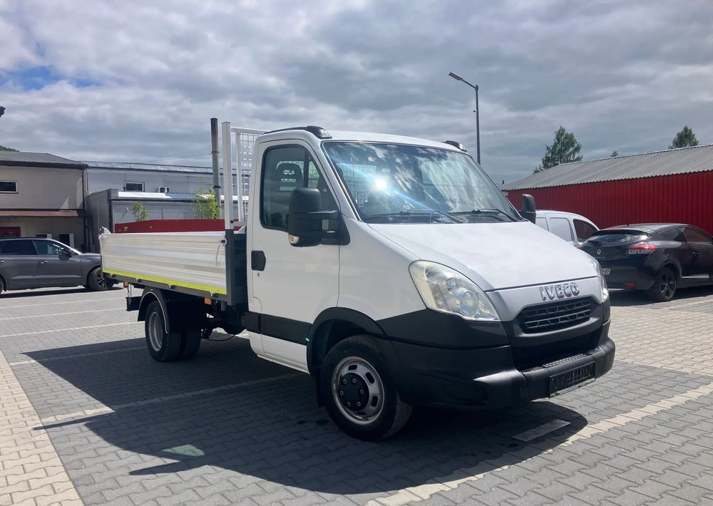 Iveco Iveco daily 35C13 wywrotka solidny kiper - Carrinha basculante: foto 4 Iveco Iveco daily 35C13 wywrotka solidny kiper - Carrinha basculante: foto 4
