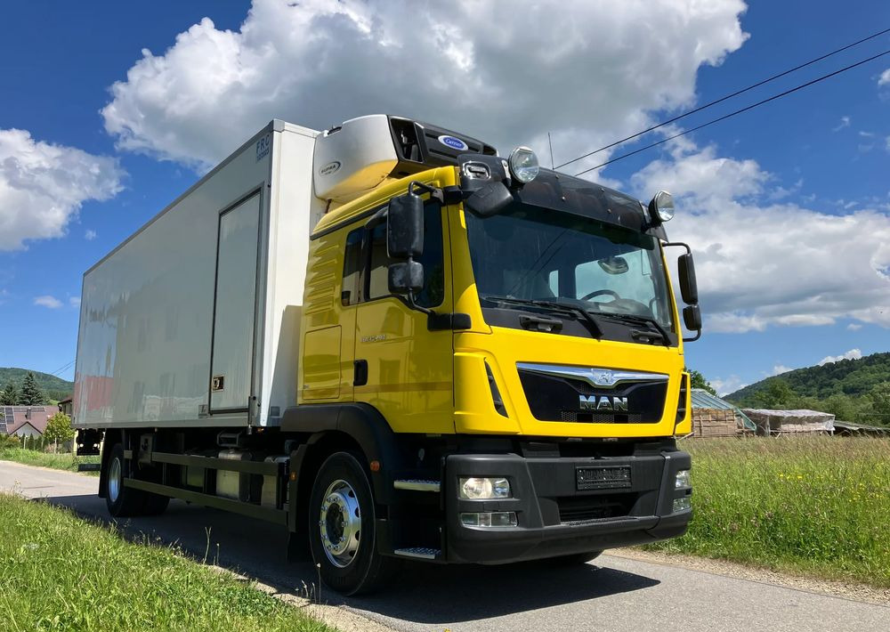 MAN MAN TGM 18.290 SYPIALKA chłodnia izoterma kontener - Camião frigorífico: foto 2 MAN MAN TGM 18.290 SYPIALKA chłodnia izoterma kontener - Camião frigorífico: foto 2