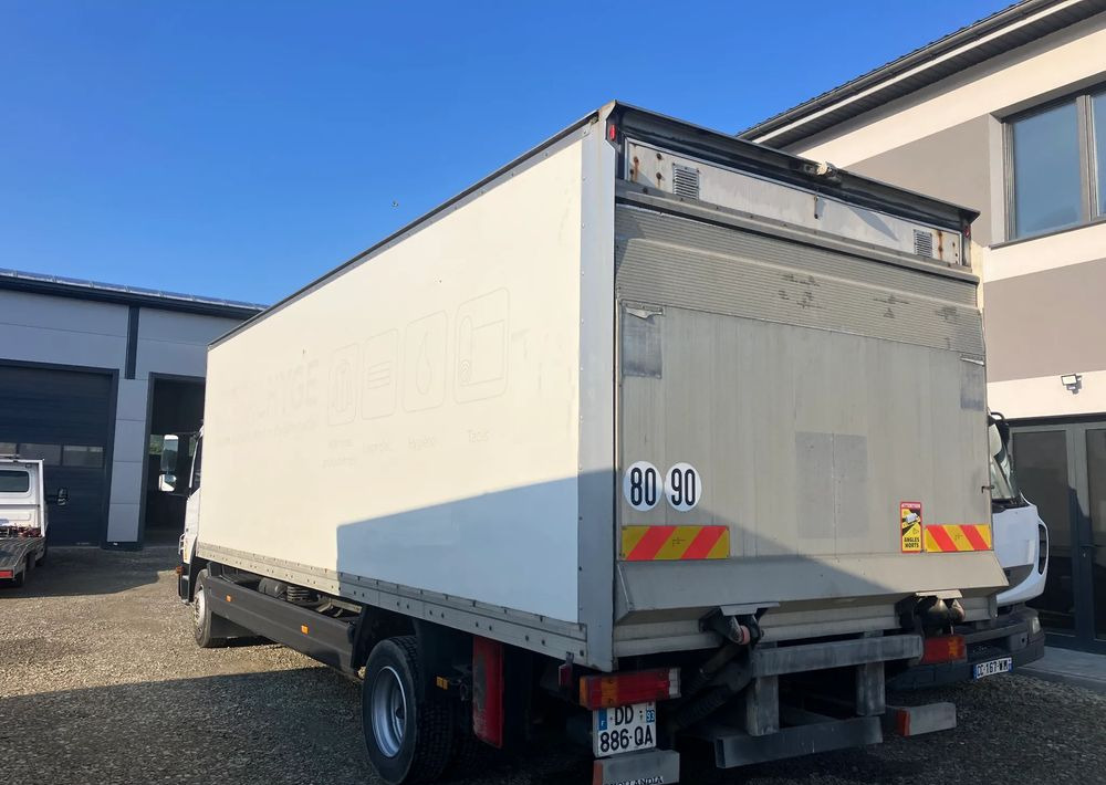 Mercedes-Benz Atego 1218 kurierka kontener - Camião furgão: foto 3 Mercedes-Benz Atego 1218 kurierka kontener - Camião furgão: foto 3