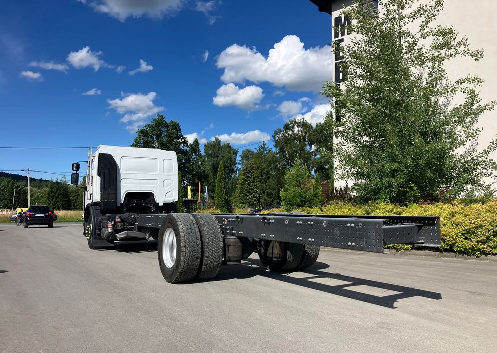 Renault RENAULT Gama D WIDE 19 euro 6 ramo do zabudowy tylko 50 tys km - Camião chassi: foto 3 Renault RENAULT Gama D WIDE 19 euro 6 ramo do zabudowy tylko 50 tys km - Camião chassi: foto 3