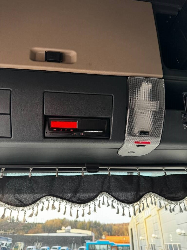 Locação financeira de MAN TGX 26.500 6X2-4LL  MAN TGX 26.500 6X2-4LL: foto 18