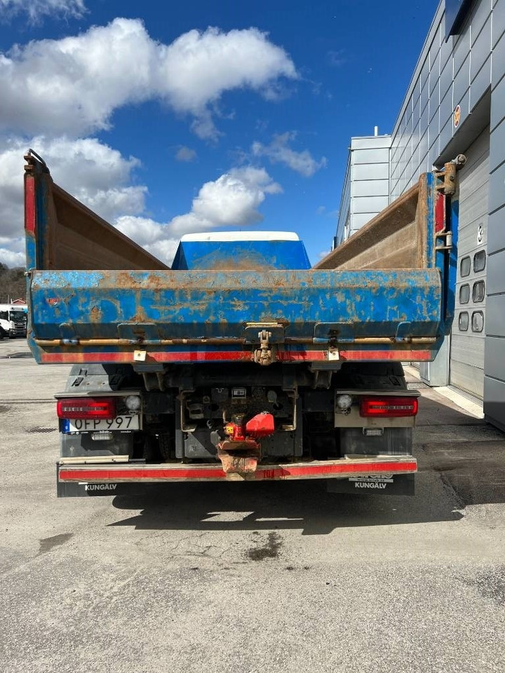 MAN TGX 35.480 8X4-4 BL - Camião basculante: foto 5 MAN TGX 35.480 8X4-4 BL - Camião basculante: foto 5