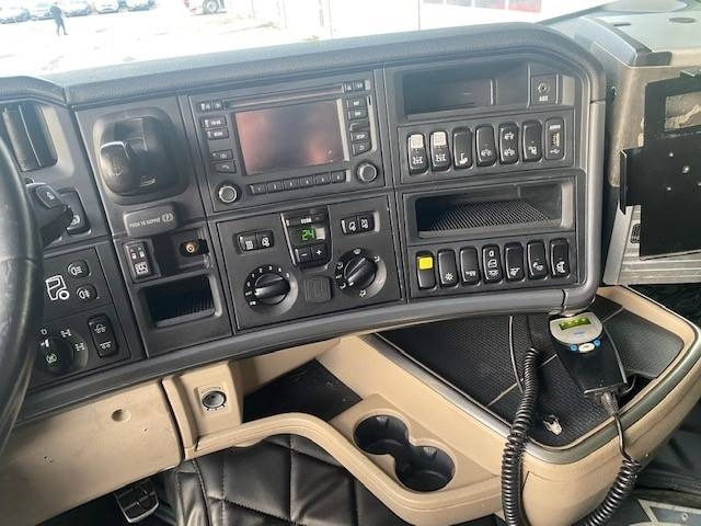 Scania R580lb8x4*4hna - Camião polibenne: foto 2 Scania R580lb8x4*4hna - Camião polibenne: foto 2