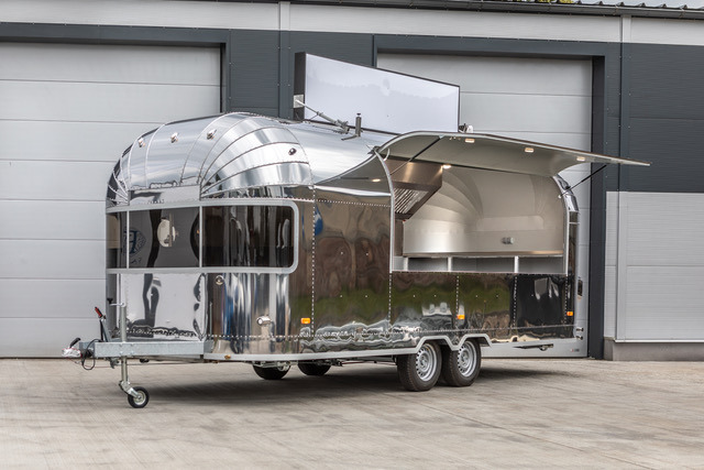 Airstream Style Mirage Mirage - Roulote bar: foto 1 Airstream Style Mirage Mirage - Roulote bar: foto 1