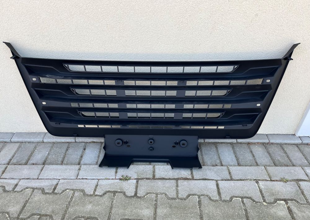 Grill MAN TG3 TGX nowy model atrapa gril - Carroceria e exterior para Camião: foto 2 Grill MAN TG3 TGX nowy model atrapa gril - Carroceria e exterior para Camião: foto 2