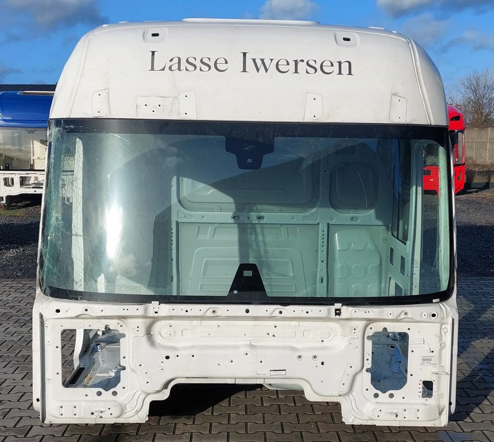 KABINA RENAULT GAMA T WYSOKA 2023R - Cabine para Camião: foto 1 KABINA RENAULT GAMA T WYSOKA 2023R - Cabine para Camião: foto 1