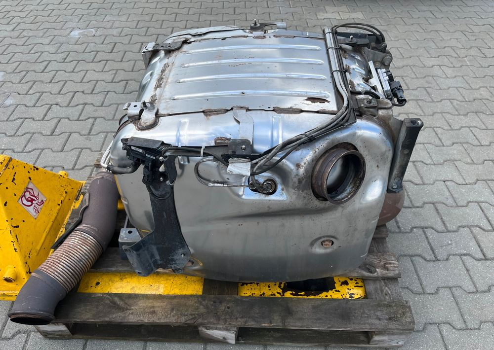 Katalizator Scania R S wydech DPF NGS NGR kompletny - Sistema de escape para Camião: foto 3 Katalizator Scania R S wydech DPF NGS NGR kompletny - Sistema de escape para Camião: foto 3