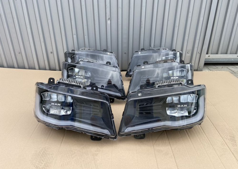 Lampa LED MAN TG3 TGX nowy model reflektor - Iluminação para Camião: foto 1 Lampa LED MAN TG3 TGX nowy model reflektor - Iluminação para Camião: foto 1