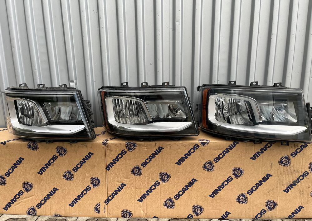 Lampa LED Scania R S NGS NGR reflektor 2674391 - Iluminação para Camião: foto 1 Lampa LED Scania R S NGS NGR reflektor 2674391 - Iluminação para Camião: foto 1