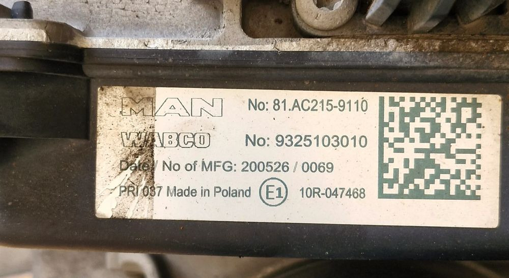 MAN TG3 TGX APS OSUSZACZ POWIETRZA 81.AC216-9110 - Compressor, sistema de ar comprimido para Camião: foto 2 MAN TG3 TGX APS OSUSZACZ POWIETRZA 81.AC216-9110 - Compressor, sistema de ar comprimido para Camião: foto 2