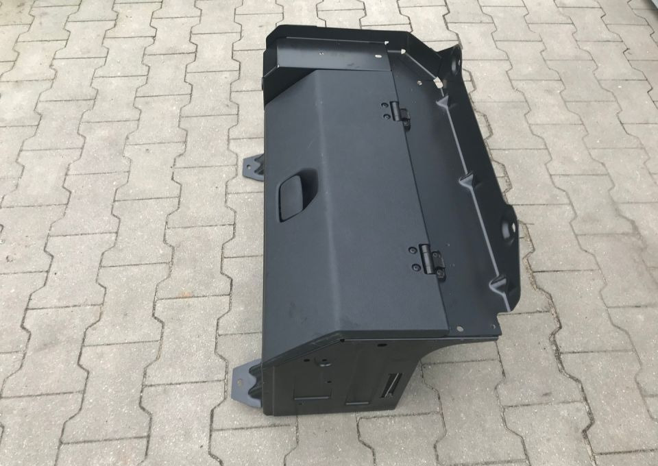 Mercedes Actros Antos schowek wewnętrzny NOWY - Cabine e interior para Camião: foto 2 Mercedes Actros Antos schowek wewnętrzny NOWY - Cabine e interior para Camião: foto 2