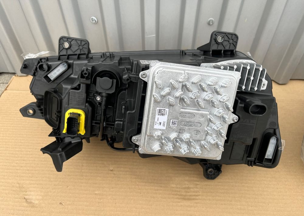 NOWE lampy LED DAF XG XG+ XF reflektor oryginał lampa NOWA - Iluminação para Camião: foto 5 NOWE lampy LED DAF XG XG+ XF reflektor oryginał lampa NOWA - Iluminação para Camião: foto 5