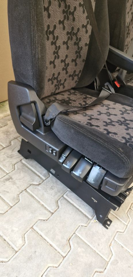 SCANIA R S FOTEL FOTELE KOMPLET - Banco para Camião: foto 3 SCANIA R S FOTEL FOTELE KOMPLET - Banco para Camião: foto 3