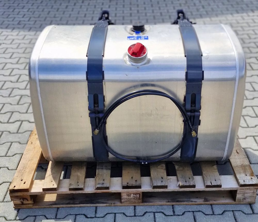 SCANIA R S ZBIORNIK PALIWA 395L NOWY - Tanque de combustível para Camião: foto 1 SCANIA R S ZBIORNIK PALIWA 395L NOWY - Tanque de combustível para Camião: foto 1