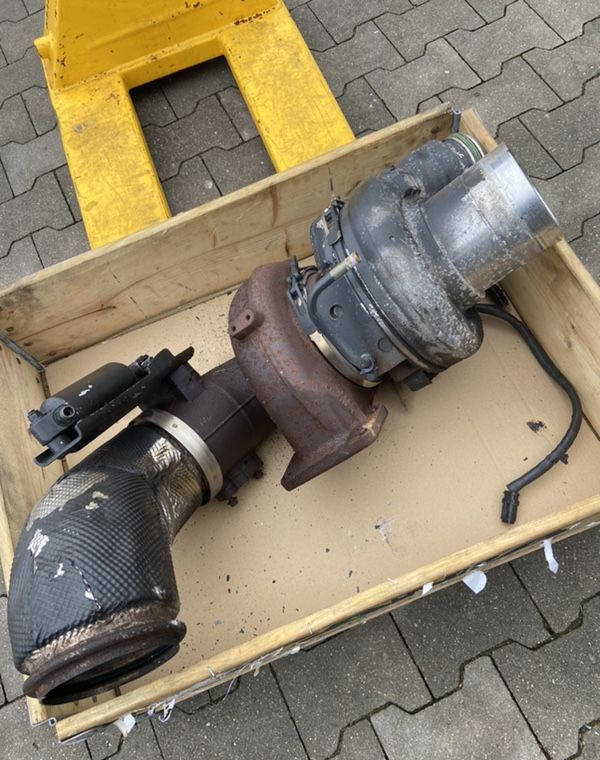 Turbosprężarka Scania R V8 turbina - Turbocompressor para Camião: foto 1 Turbosprężarka Scania R V8 turbina - Turbocompressor para Camião: foto 1