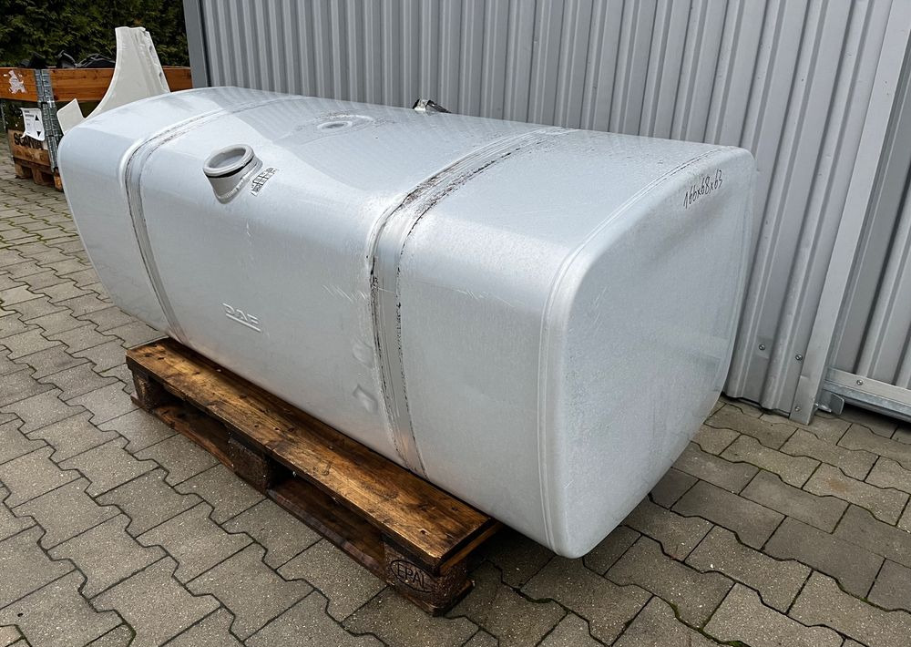 Zbiornik paliwa DAF XF CF 620 litrów bak - Sistema de combustível para Camião: foto 2 Zbiornik paliwa DAF XF CF 620 litrów bak - Sistema de combustível para Camião: foto 2