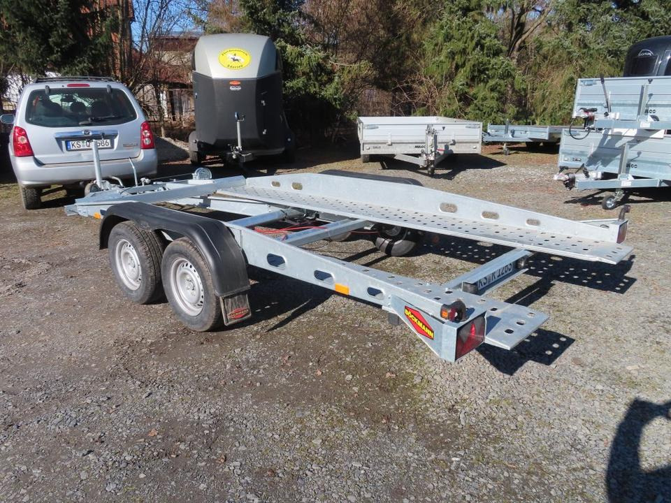 Reboque transporte de veículos Böckmann, Autotransporter, 2,7 to. kippbar, 100 km, PKW Anhänger: foto 19