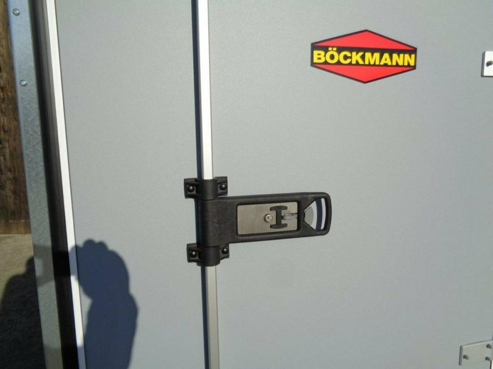 Reboque para carros Böckmann KT 2513/135  PKW-Anhänger Koffer  1,35to. 100 km/h: foto 9