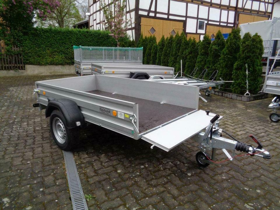 Böckmann PKW-Anhänger, 1,35 to. Einachs, Stirnwandklappe100 km/h - Reboque para carros: foto 1 Böckmann PKW-Anhänger, 1,35 to. Einachs, Stirnwandklappe100 km/h - Reboque para carros: foto 1