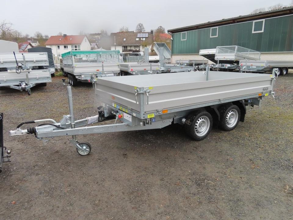 Reboque basculante Böckmann PKW Anhänger, Dreiseitenkipper, 3,0 to. Elektrokipper,: foto 13