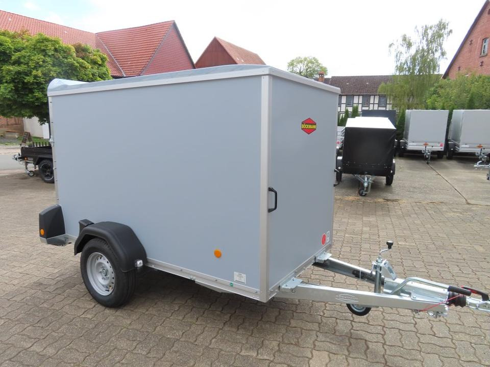 Böckmann PKW-Anhänger Koffer KT2513/135 F Tür-Rampekombination - Reboque furgão: foto 2 Böckmann PKW-Anhänger Koffer KT2513/135 F Tür-Rampekombination - Reboque furgão: foto 2