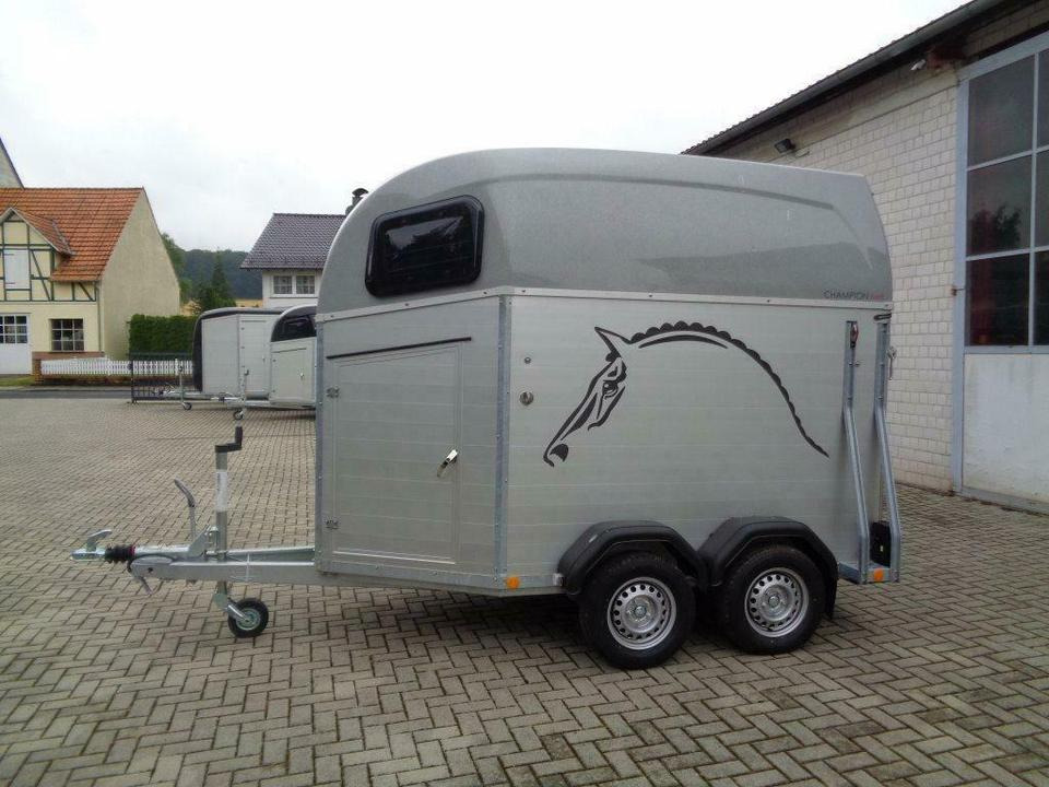 Böckmann Pferdeanhänger Champion Esprit Aluboden SaKa. - Reboque para cavalos: foto 2 Böckmann Pferdeanhänger Champion Esprit Aluboden SaKa. - Reboque para cavalos: foto 2