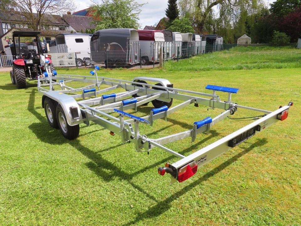 Reboque para barco Böckmann TPV, PKW Anhänger, Bootstrailer, 3,5 to. Winde, 100 km/h: foto 16 Reboque para barco Böckmann TPV, PKW Anhänger, Bootstrailer, 3,5 to. Winde, 100 km/h: foto 16