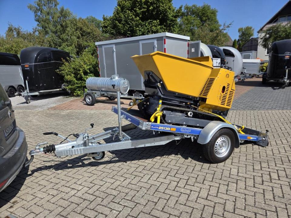PKW-Anhänger 13 Stützrad Kippbar Fahrzeugtransporter 100km/h - Reboque porta máquinas: foto 1 PKW-Anhänger 13 Stützrad Kippbar Fahrzeugtransporter 100km/h - Reboque porta máquinas: foto 1