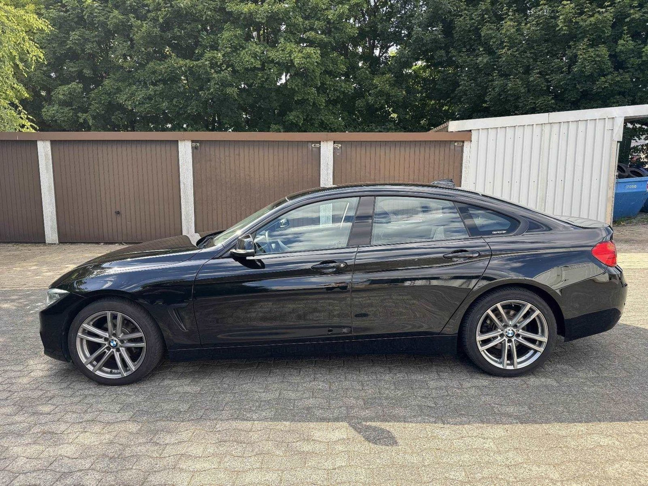 BMW 420 Gran Coupé 420i Advantage M-Technic XENON - Sedan: foto 2 BMW 420 Gran Coupé 420i Advantage M-Technic XENON - Sedan: foto 2