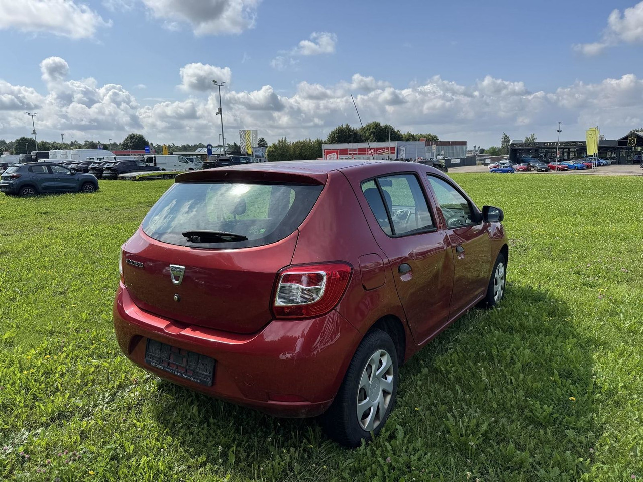 Dacia Sandero TCe90 Laureate +STEUERKETTE RASSELT+ - Sedan: foto 5 Dacia Sandero TCe90 Laureate +STEUERKETTE RASSELT+ - Sedan: foto 5