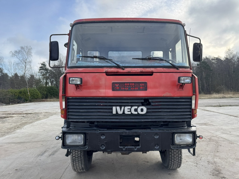 Iveco Magirus 180-23 (GRAND PONT / 4X4 / LAMES / POMPE MANUELLE) - Camião basculante: foto 2 Iveco Magirus 180-23 (GRAND PONT / 4X4 / LAMES / POMPE MANUELLE) - Camião basculante: foto 2