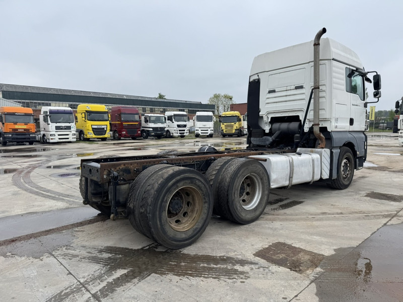 MAN TGA 33.480 (MANUAL GEARBOX / BOITE MANUELLE / 6X4 / CAMION FRANCAIS EN BON ETAT !) - Camião chassi: foto 5 MAN TGA 33.480 (MANUAL GEARBOX / BOITE MANUELLE / 6X4 / CAMION FRANCAIS EN BON ETAT !) - Camião chassi: foto 5