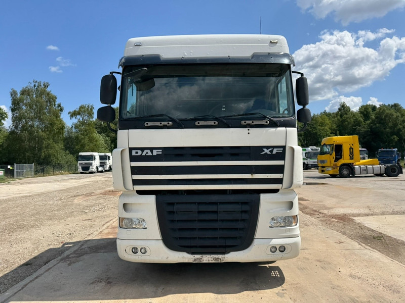 DAF 105 XF 460 Space Cab (BOITE MANUELLE / MANUAL GEARBOX) - Tractor: foto 2 DAF 105 XF 460 Space Cab (BOITE MANUELLE / MANUAL GEARBOX) - Tractor: foto 2