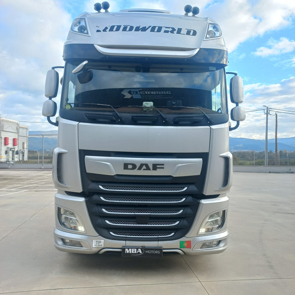 DAF XF530 - Tractor: foto 1 DAF XF530 - Tractor: foto 1
