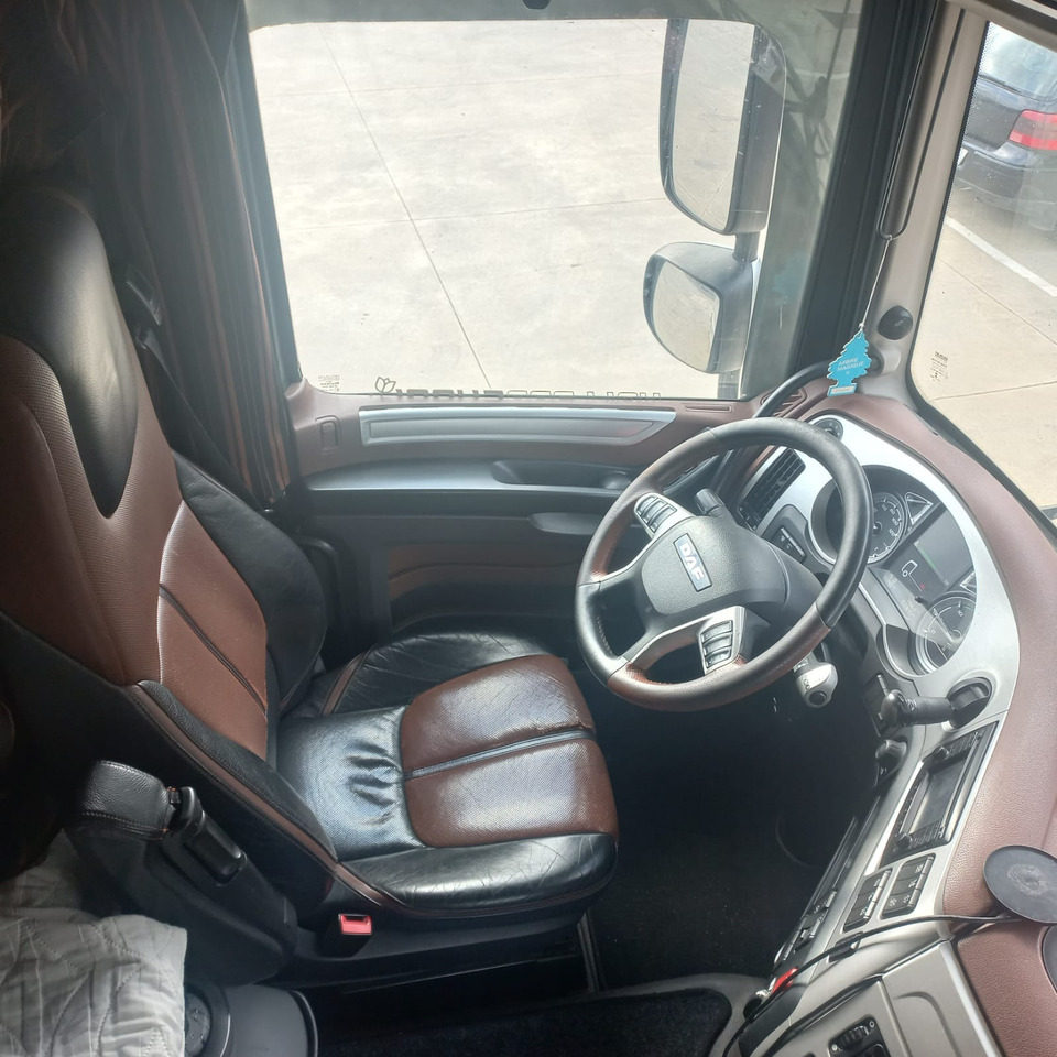 DAF XF530 - Tractor: foto 5 DAF XF530 - Tractor: foto 5