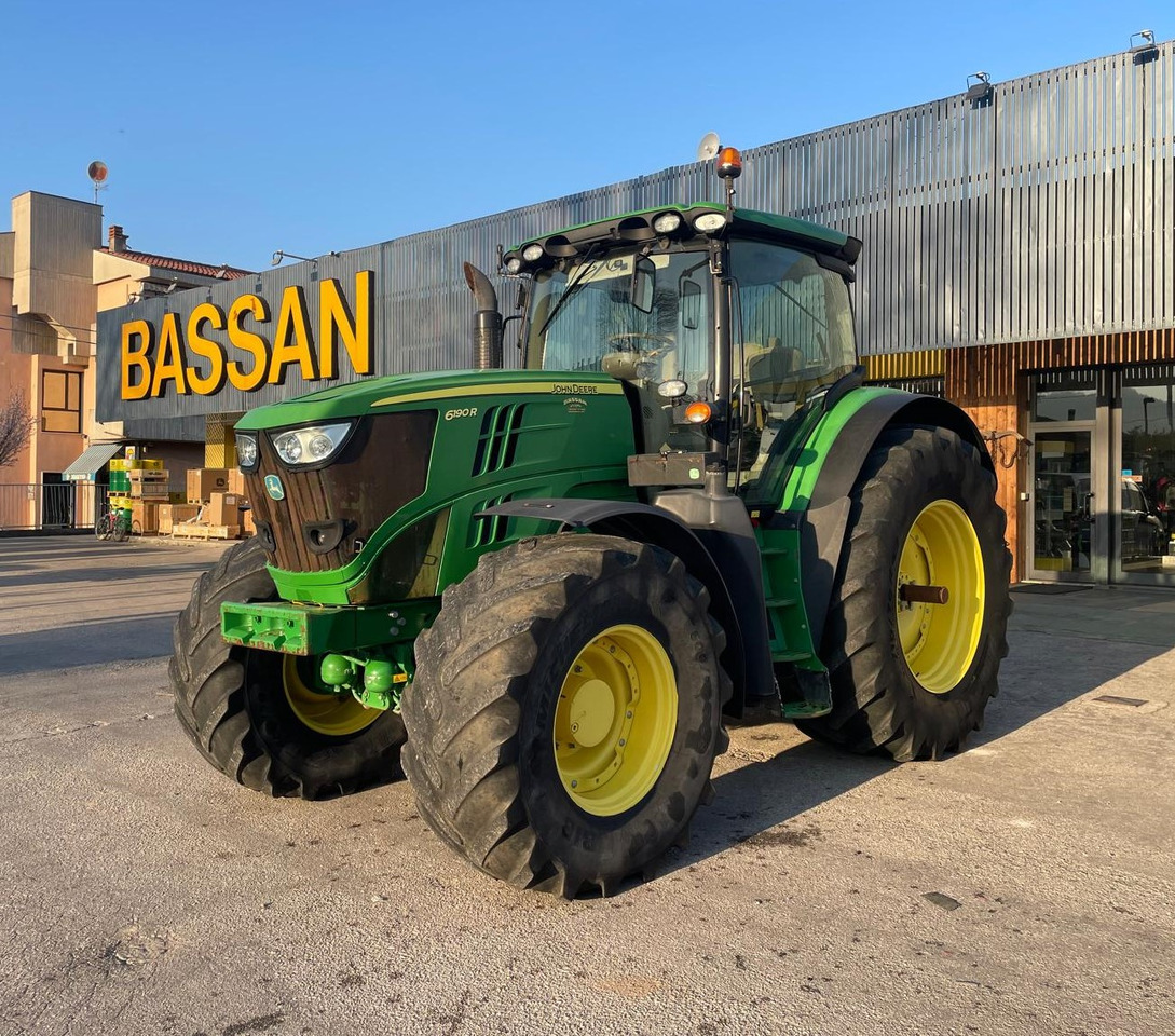 JOHN DEERE 6190 R - Trator: foto 1 JOHN DEERE 6190 R - Trator: foto 1