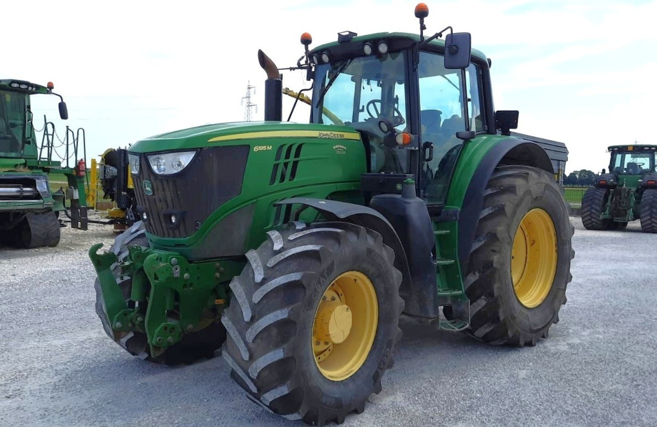 JOHN DEERE 6195 M - Trator: foto 1 JOHN DEERE 6195 M - Trator: foto 1