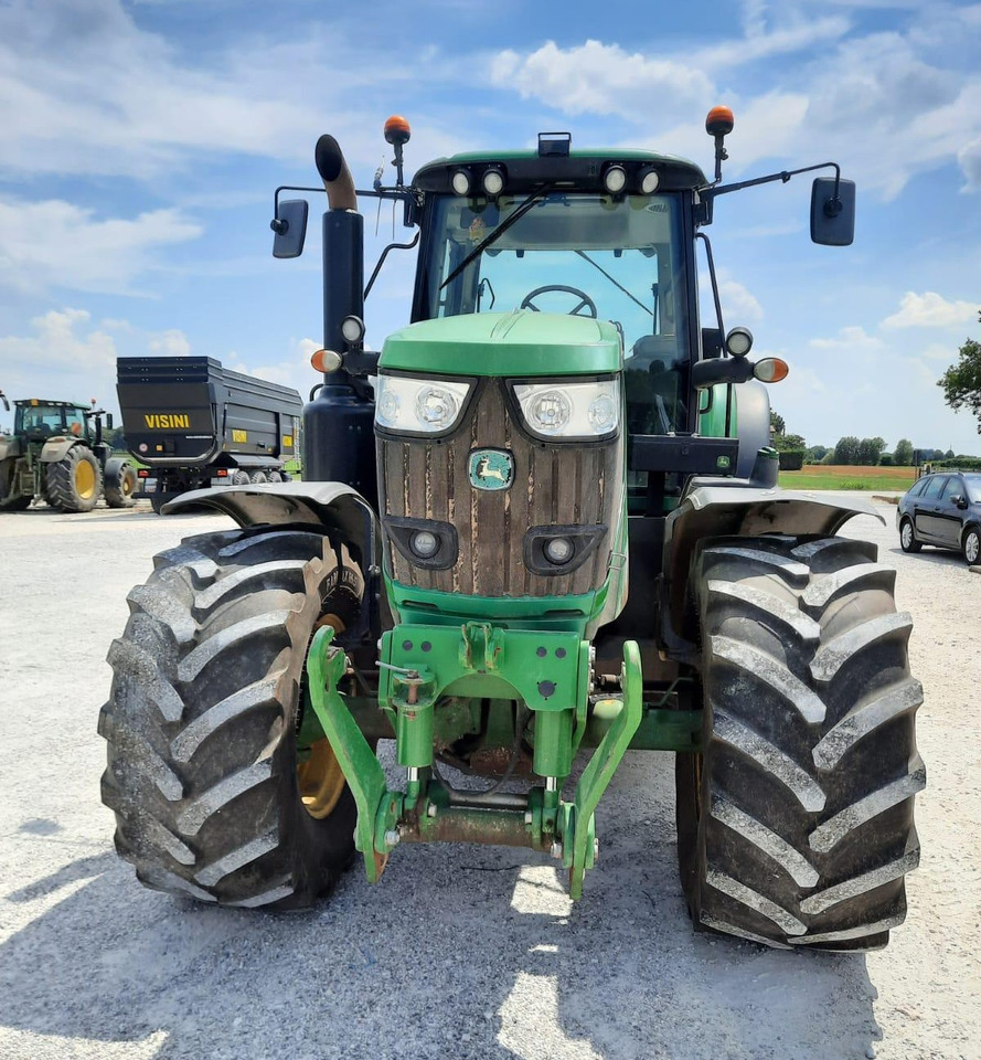 JOHN DEERE 6195 M - Trator: foto 2 JOHN DEERE 6195 M - Trator: foto 2